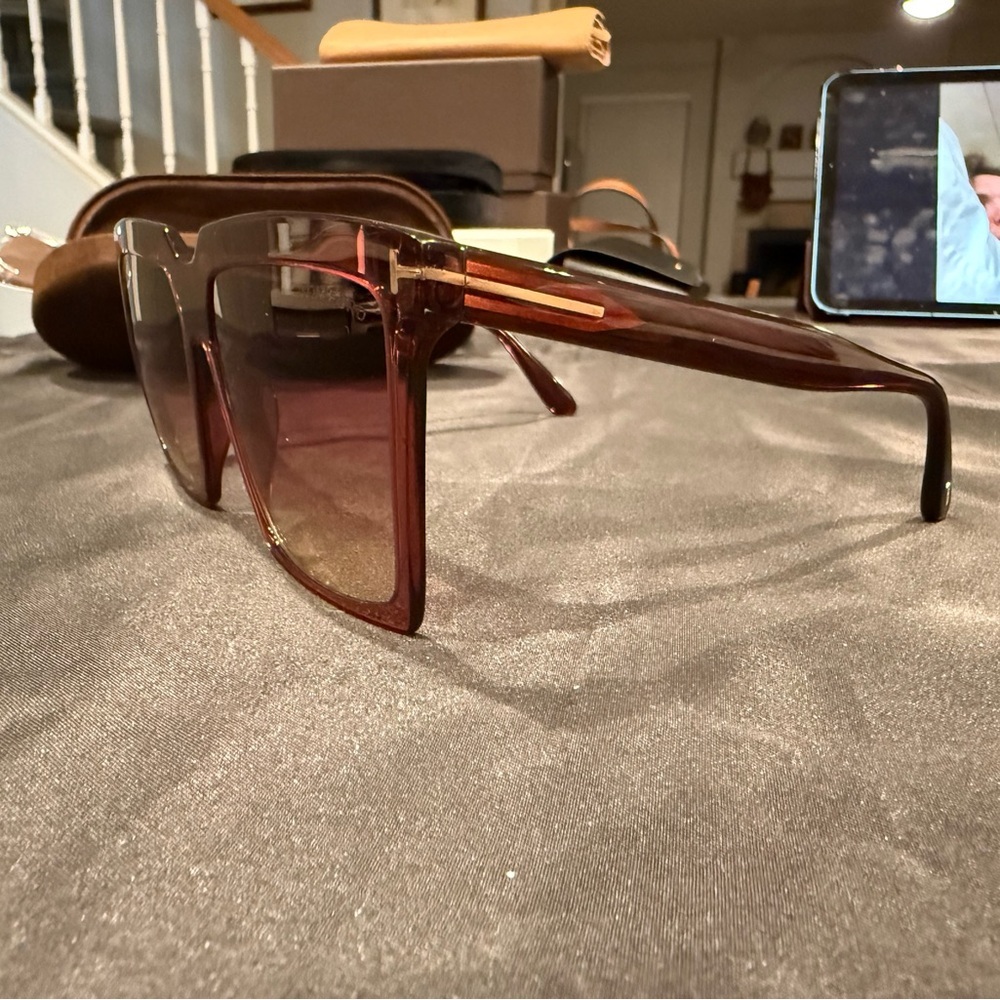 Tom Ford Sabrina-02 (FT0764) sunglasses with case and dusty - Picture 8 of 15